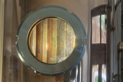 In unserer eigenen Brennerei brennen wir